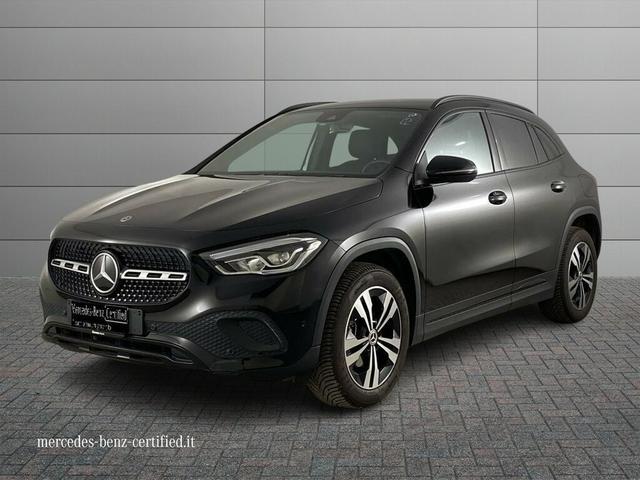 MERCEDES GLA 180