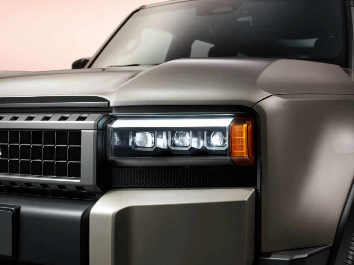 2024landcruiser-008_Grande