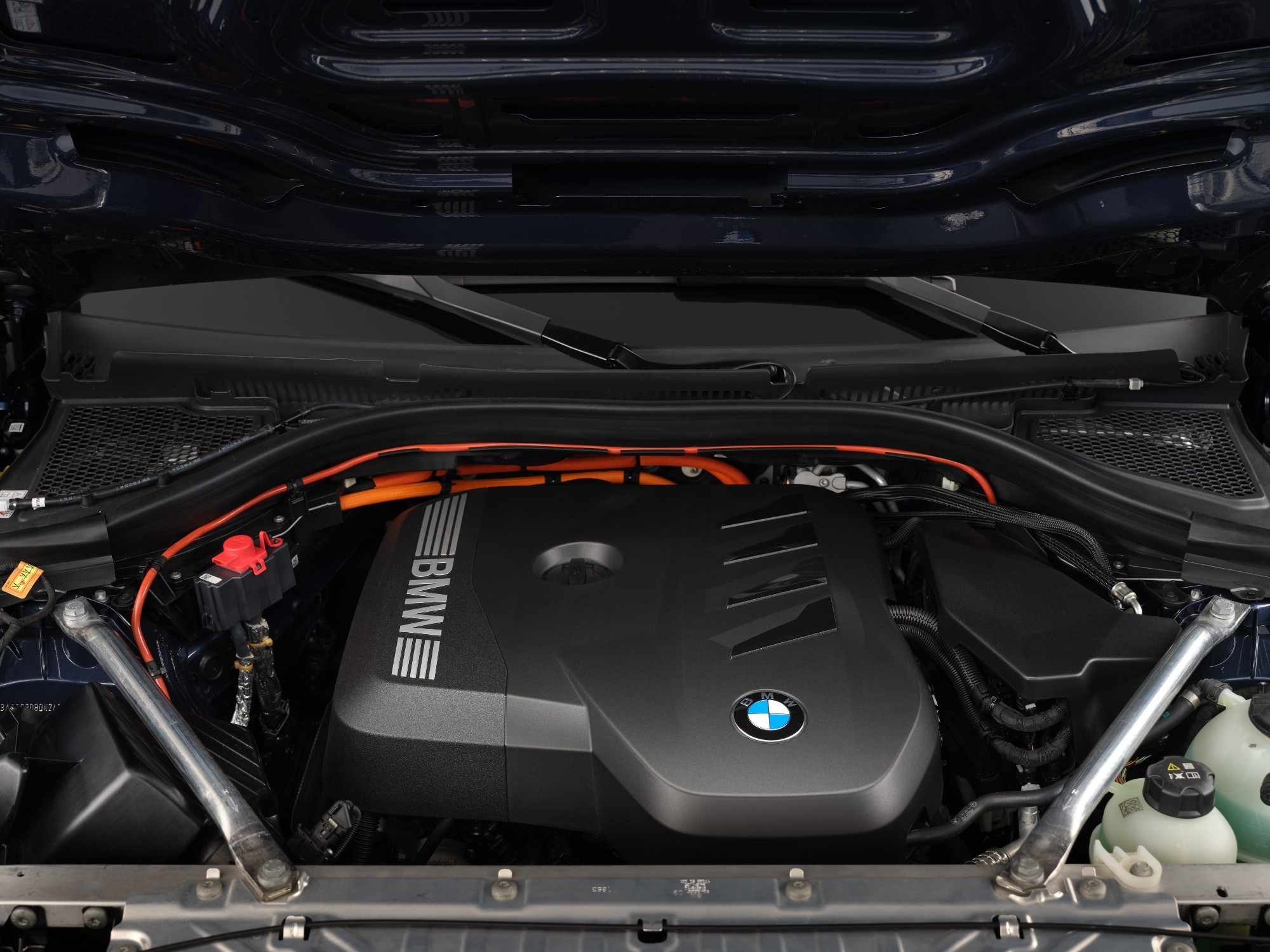 P90555167_lowRes_the-new-bmw-x3-30e-x