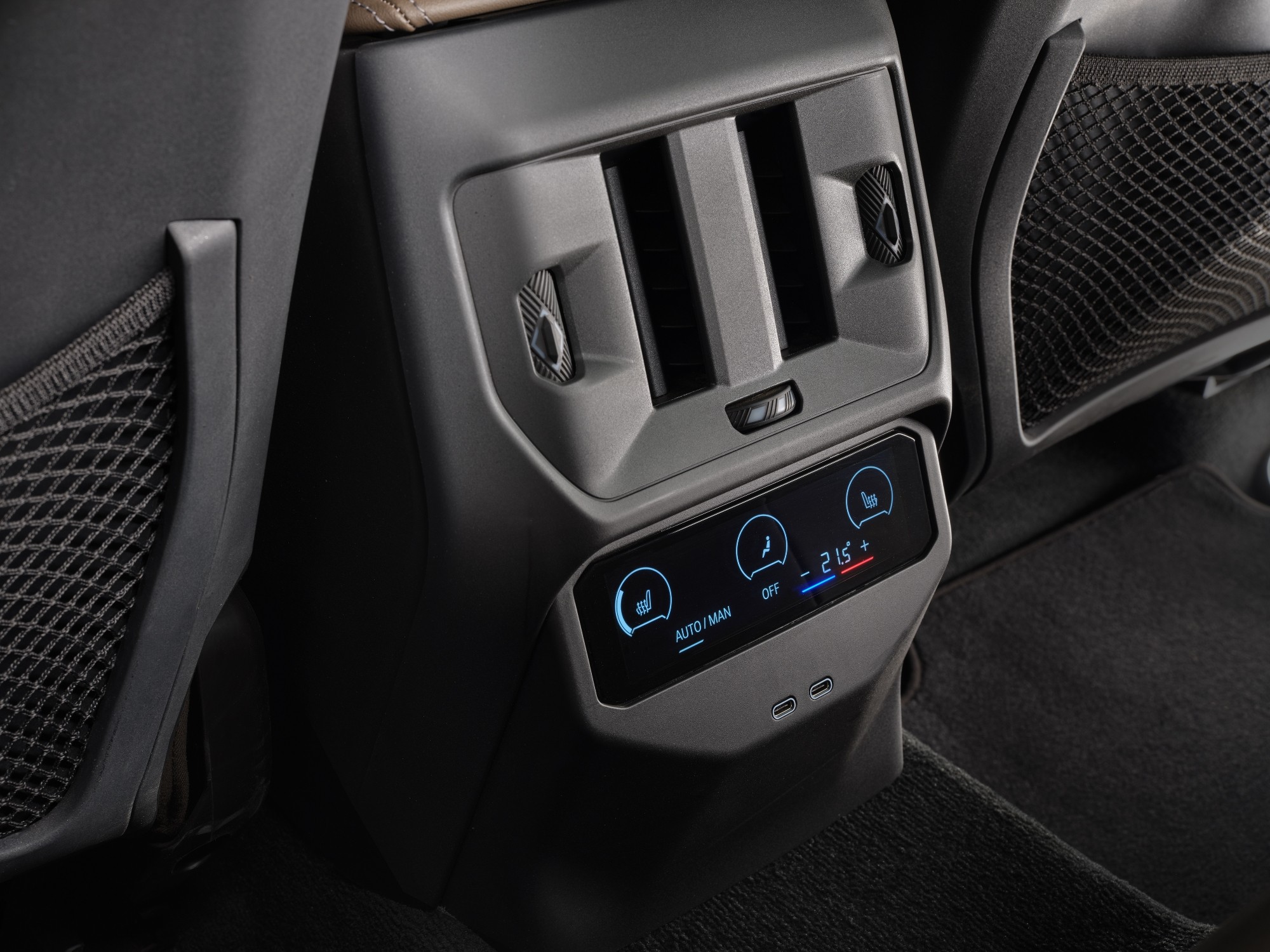 P90555189_lowRes_the-new-bmw-x3-m50-x