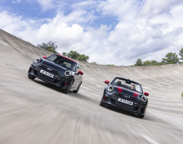 P90573709_highRes_mini-john-cooper-wor