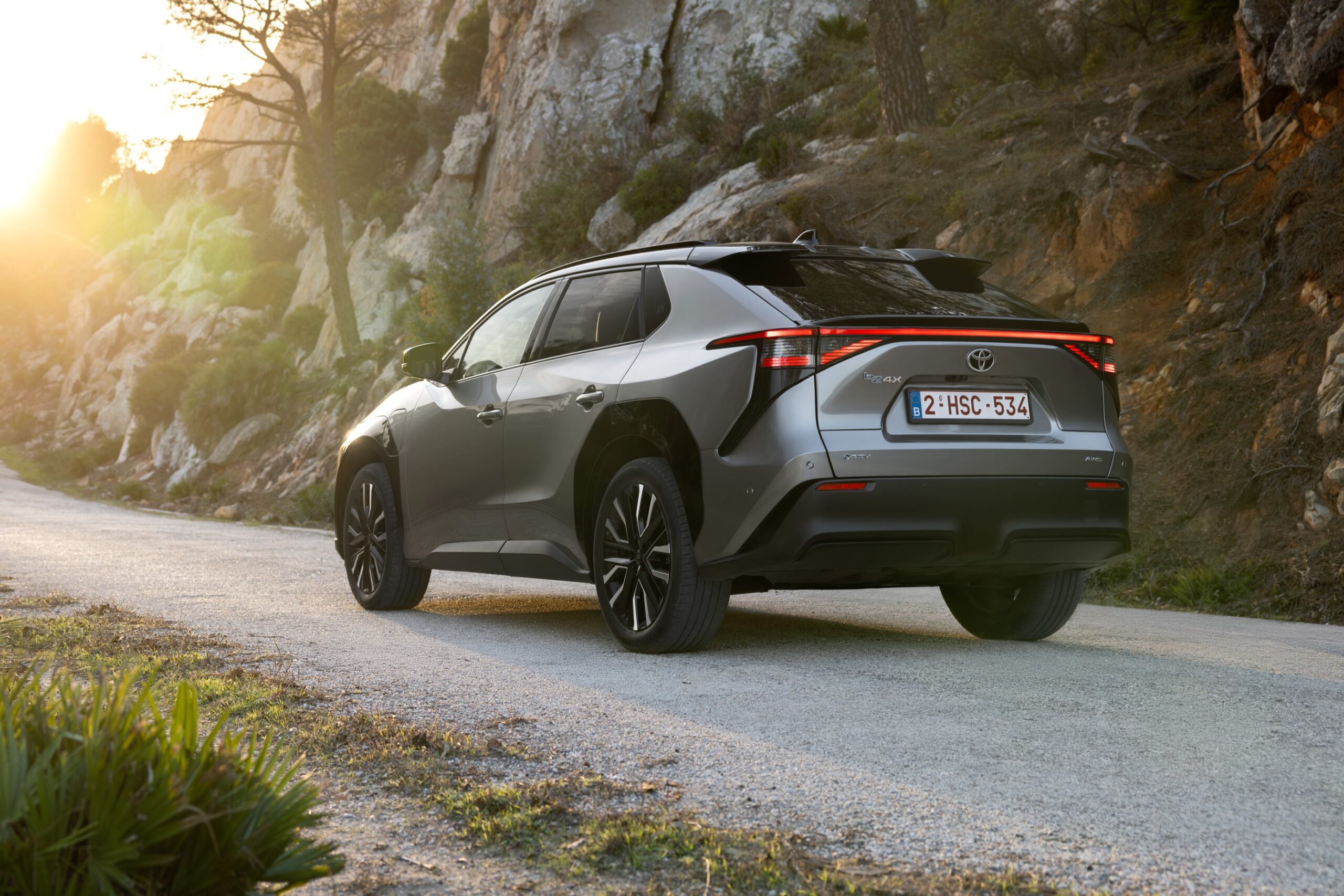 2026_bz4xawd_preciousmetal_dynamic_004