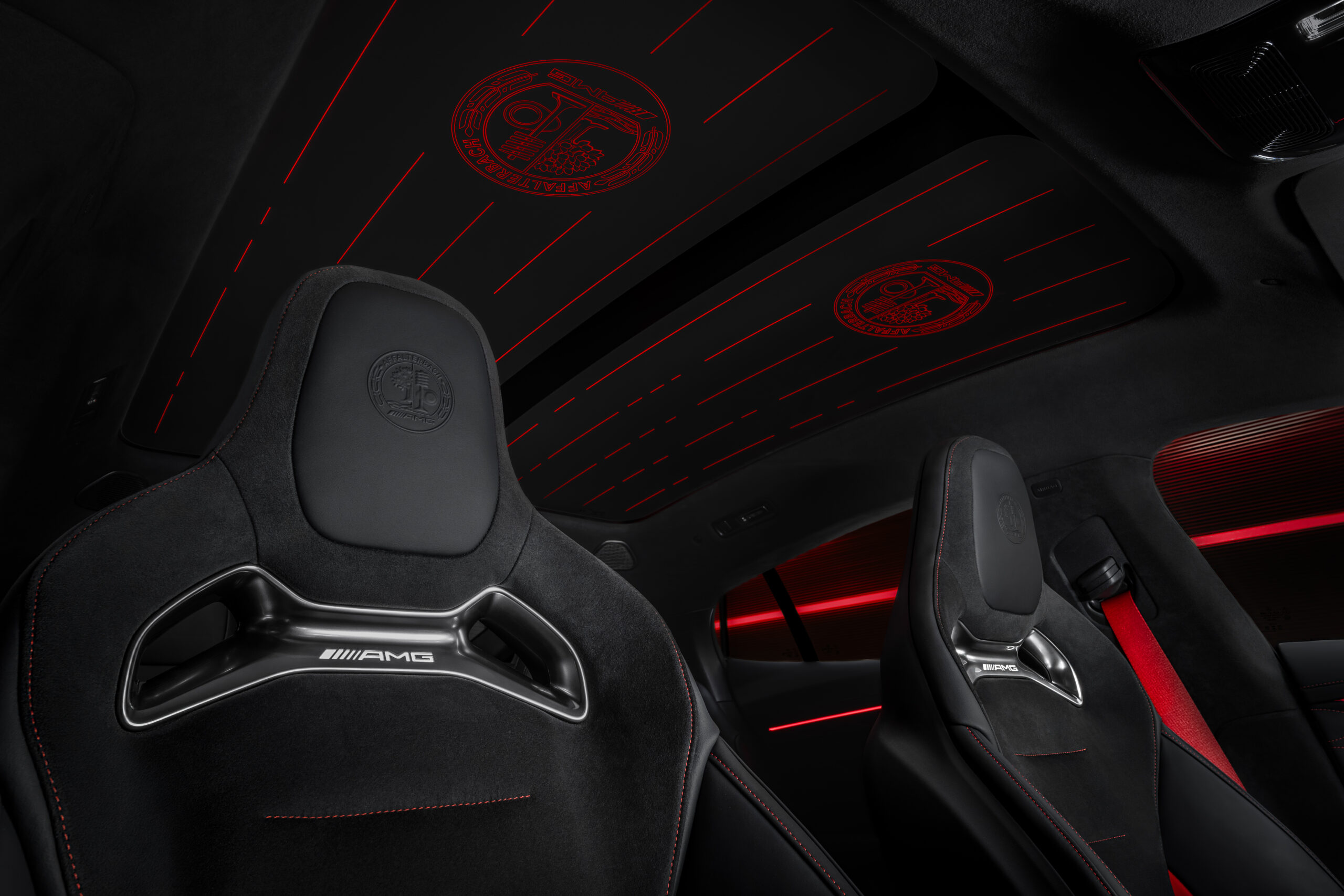 Das neue Mercedes-AMG GT 4-Türer Coupé: Revolutionäre Performance. Maximale Intensität.The new Mercedes-AMG GT 4-Door Coupé: Revolutionary performance. Maximum intensity.